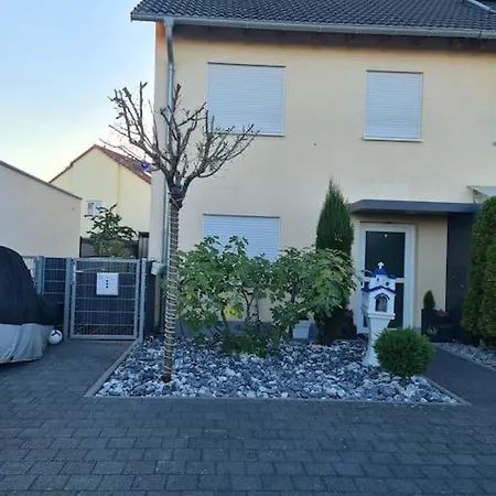 Modernes Haus In Der Schönen Melm * Ludwigshafen am Rhein